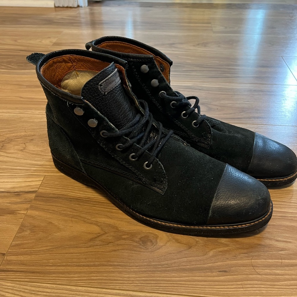 Tommy Bahama Boot